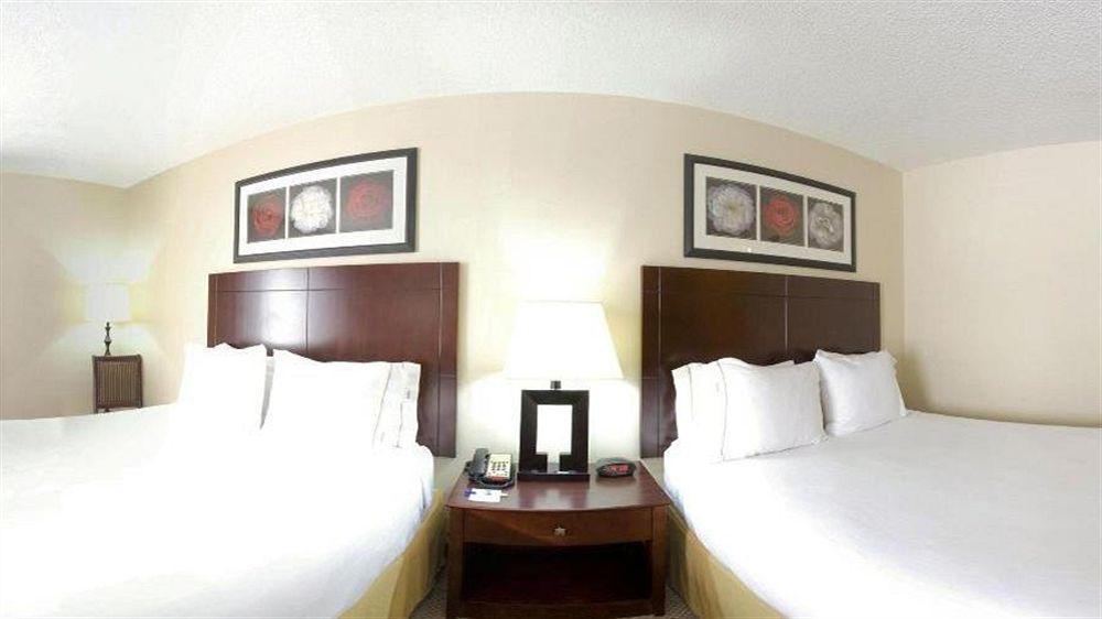 Holiday Inn Express Hotel & Suites Dickson By Ihg Exterior foto